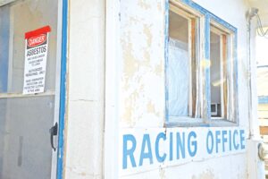 Horse Racing loses traction