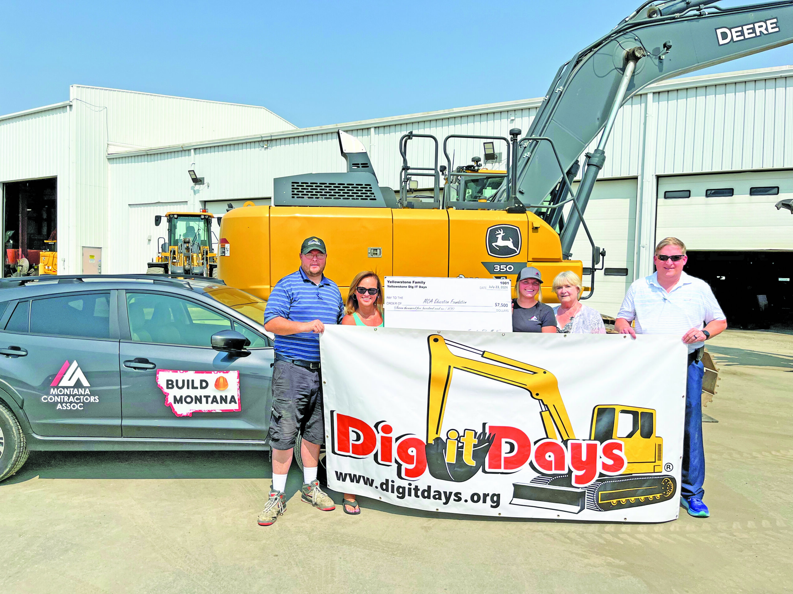 Dig It Days Presents Checks to Local Groups